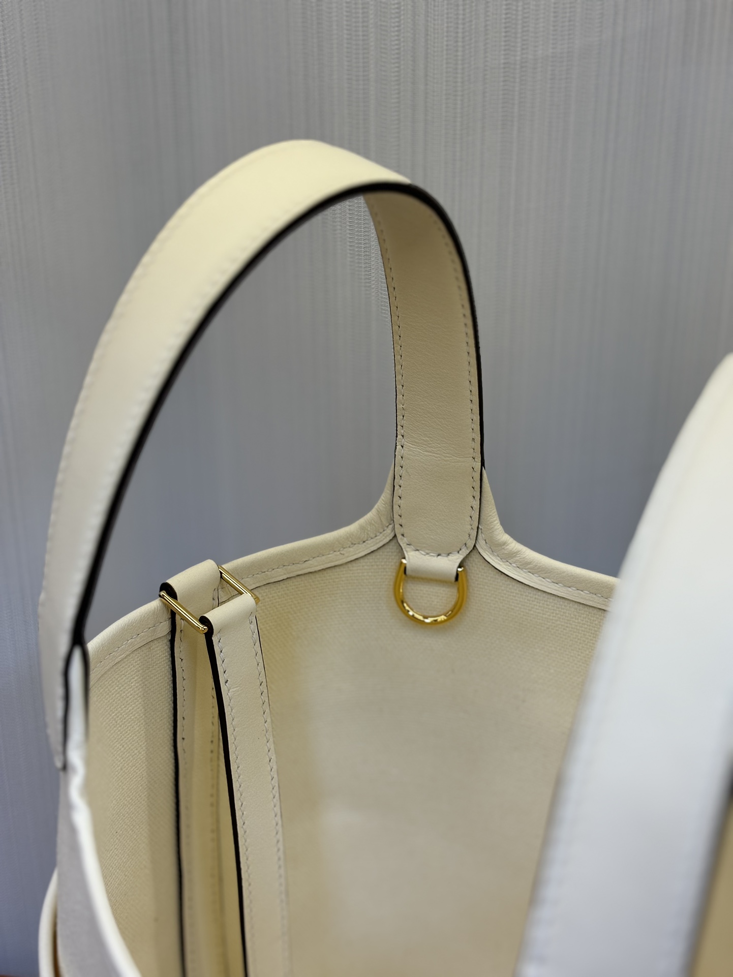 Hermes Picotin Lock 18 Pocket Bag In White 